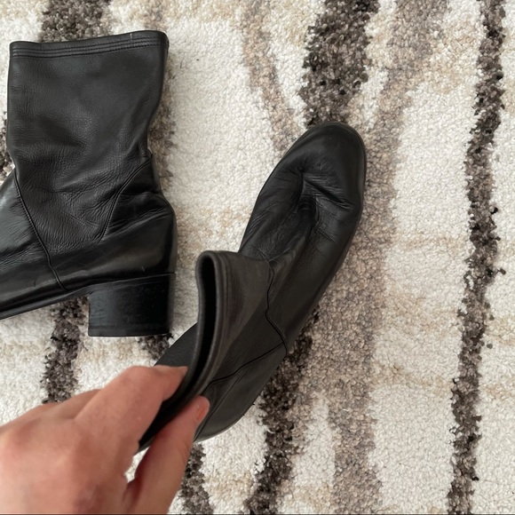 Salvatore Ferragamo Black Leather Bootie - Picture 4 of 6